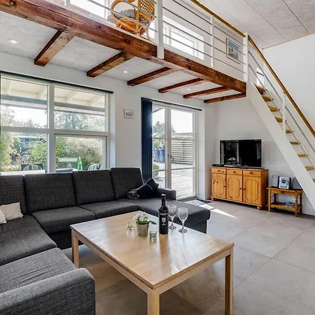 Ilkka - 175m From The Sea By Interhome *