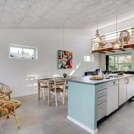 Ilkka - 175m From The Sea By Interhome